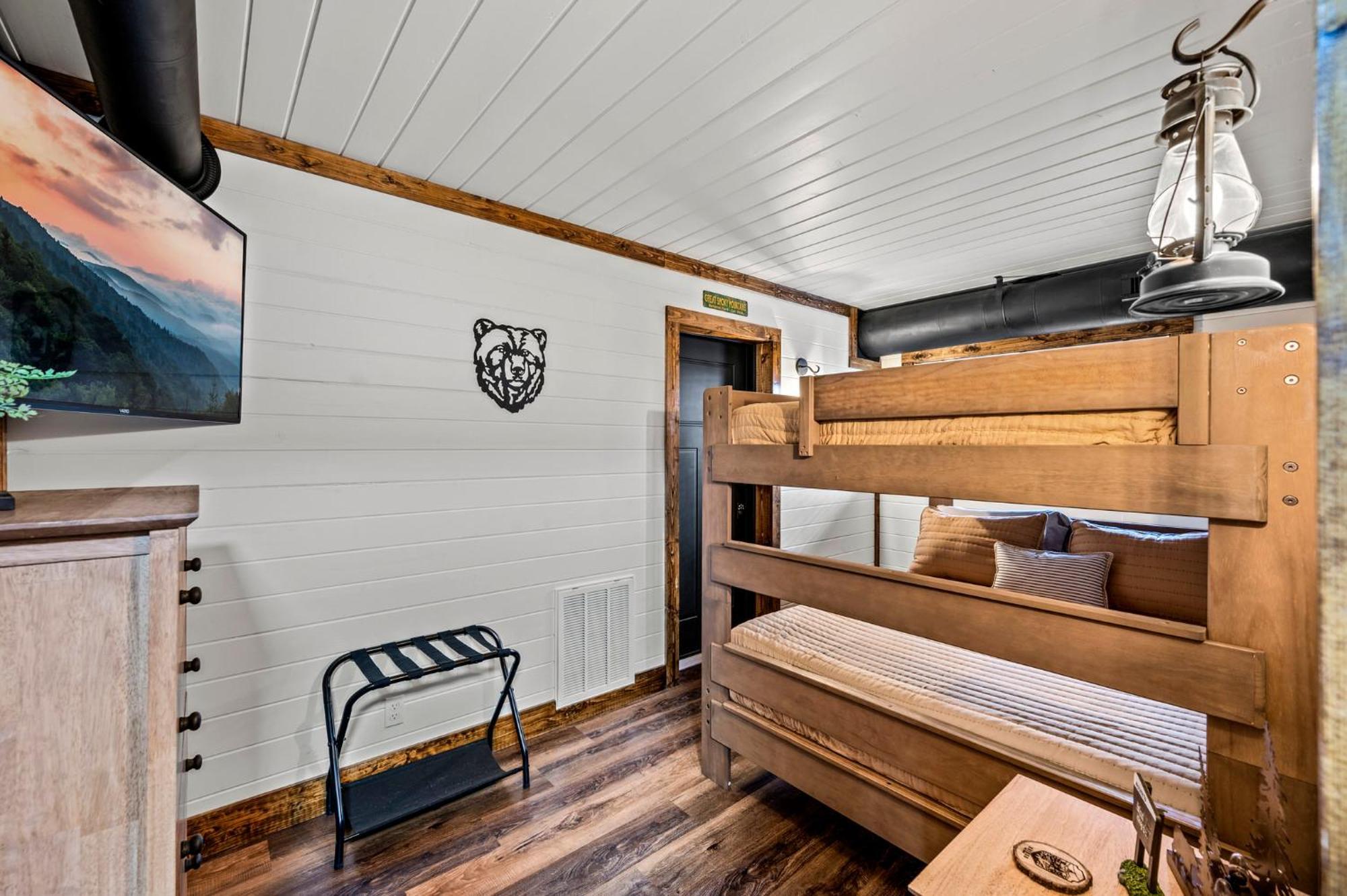 1Mile Downtown, Handicap Ramp, Hot Tub, Game Room Гатлинбург Экстерьер фото