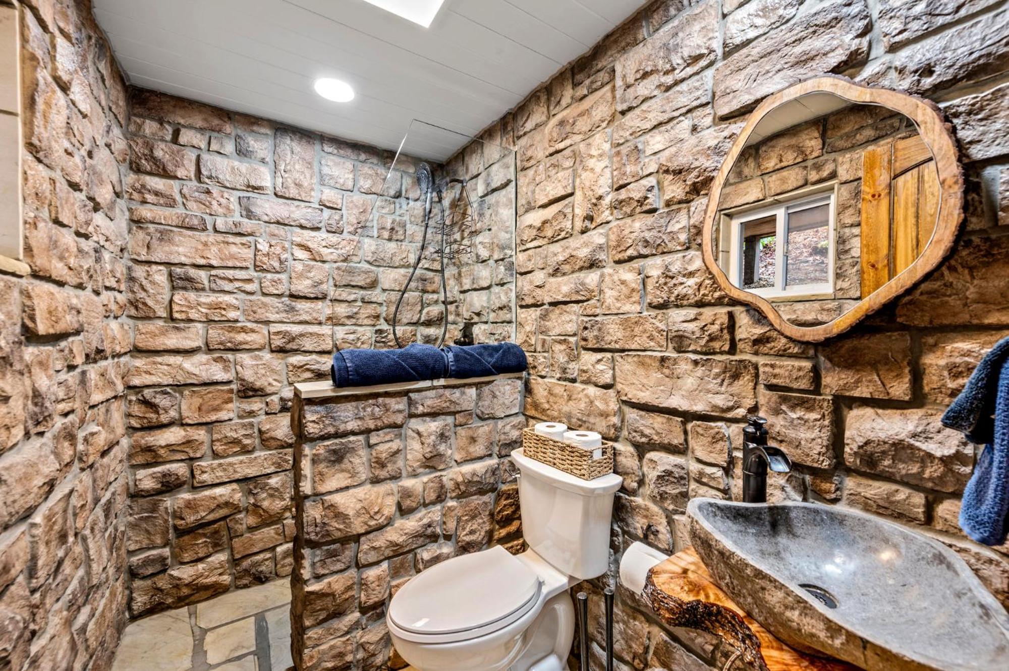 1Mile Downtown, Handicap Ramp, Hot Tub, Game Room Гатлинбург Экстерьер фото