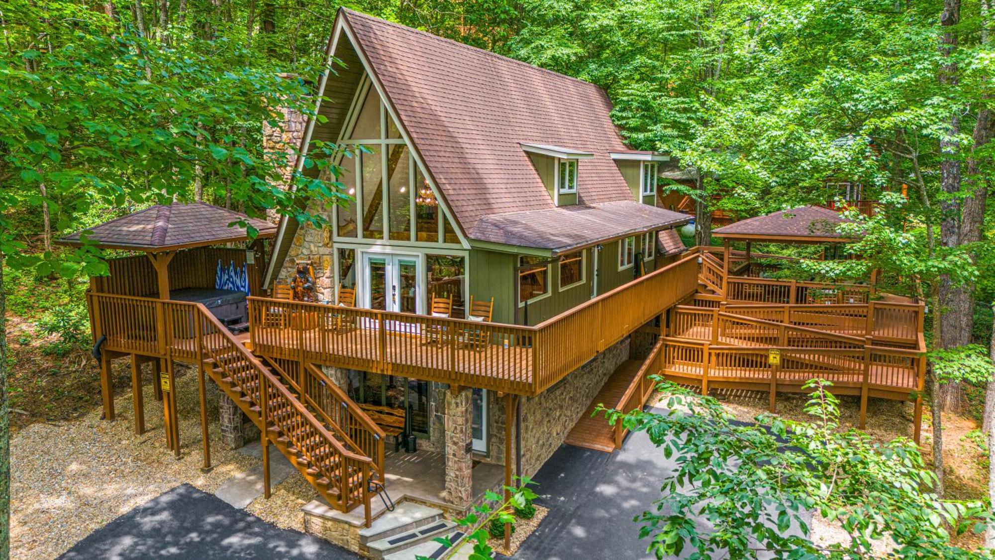 1Mile Downtown, Handicap Ramp, Hot Tub, Game Room Гатлинбург Экстерьер фото